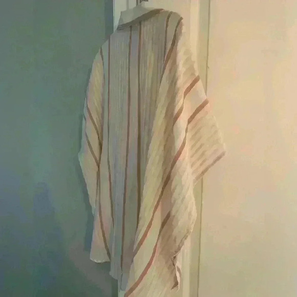 Vince Camuto Stripe Short Sleeve Womens One Size Button Down Collar Shirt Top - Picture 6 of 11